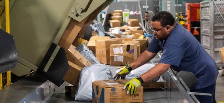 Postal Services Suspend 